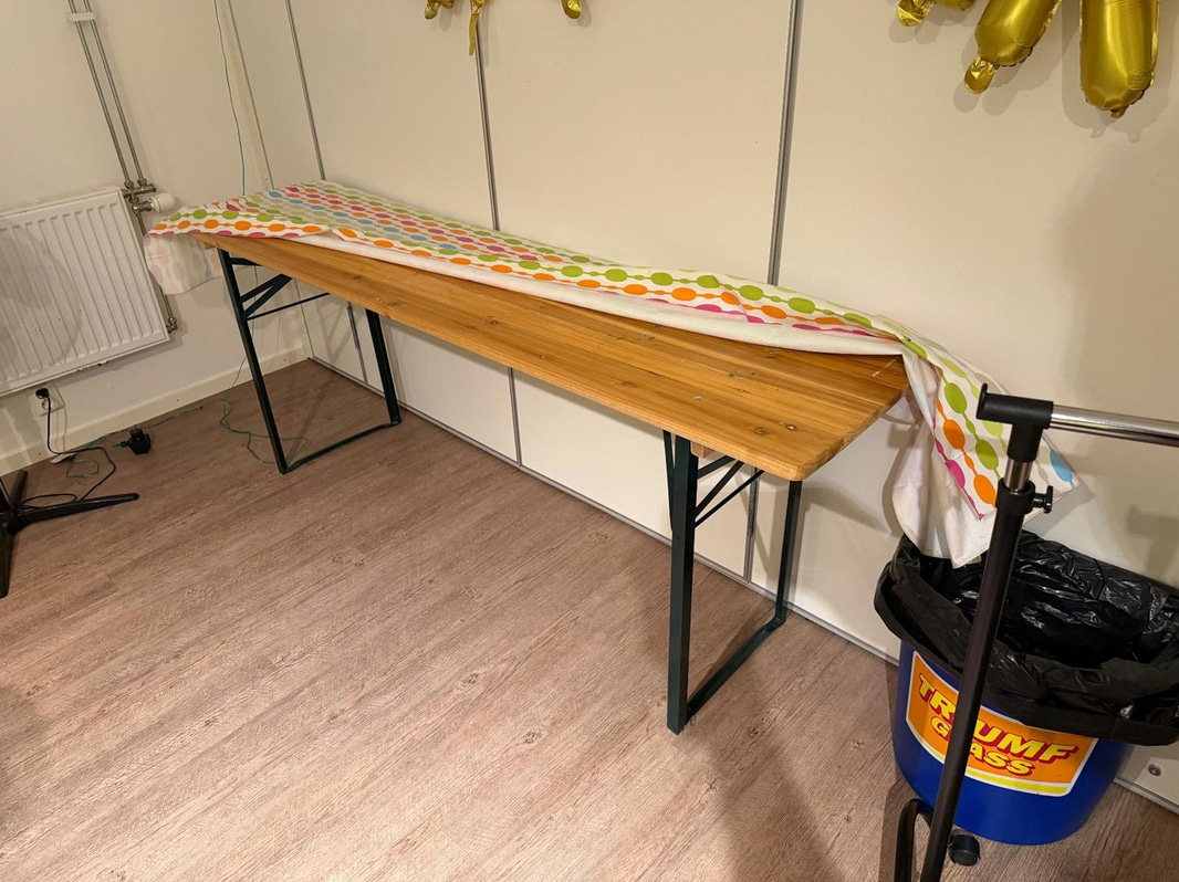 Party room 2 - 14 IKEA Urban chairs, 2 tables and a side table