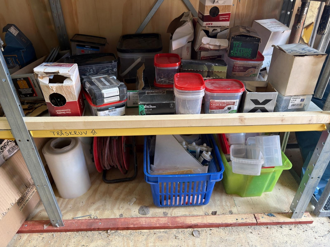 20-foot insulated container with contents