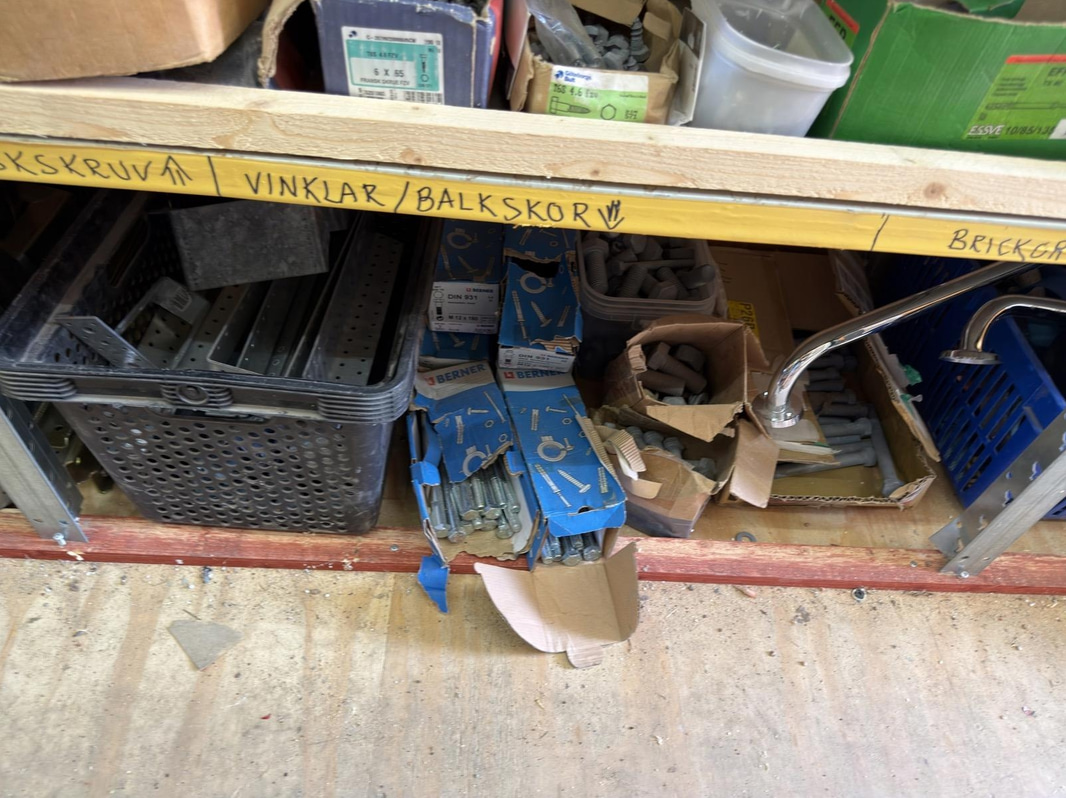 20-foot insulated container with contents
