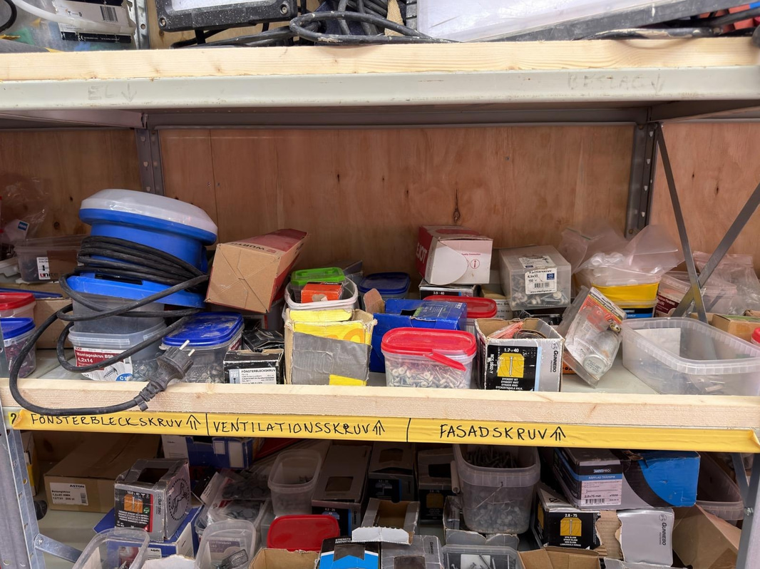 20-foot insulated container with contents
