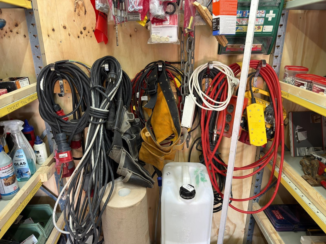 20-foot insulated container with contents