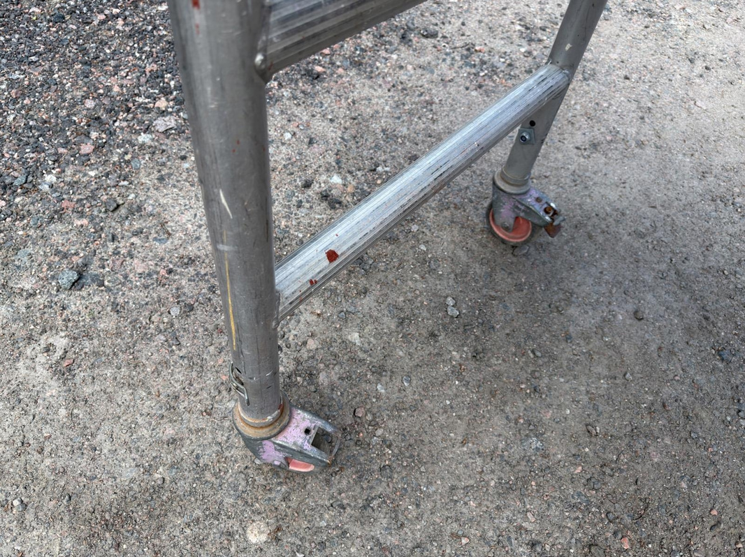 Image 9