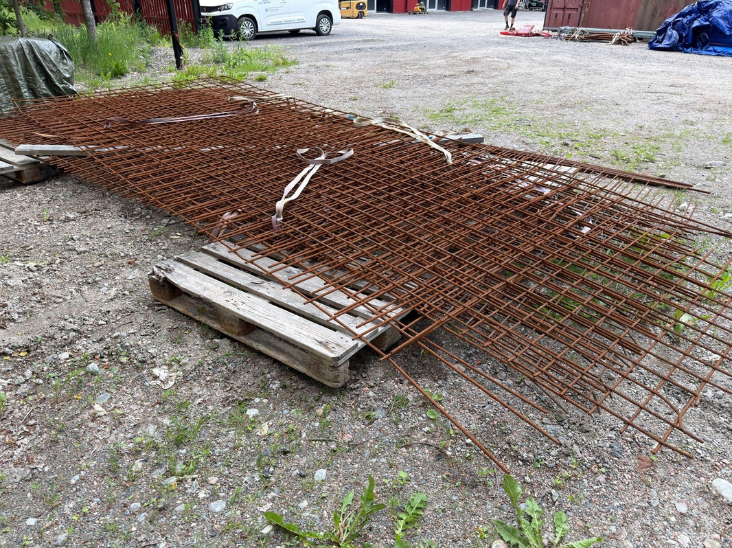 Image 4