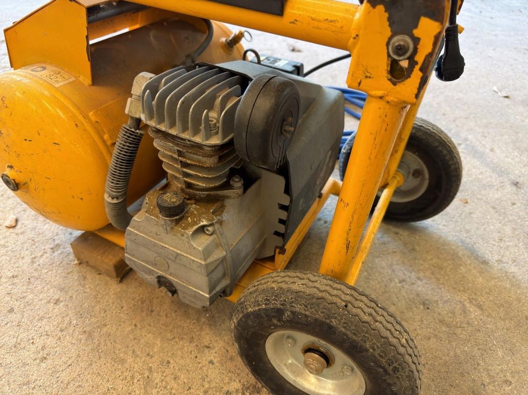 Montana 20/255 Compressor, 2011, 20 L