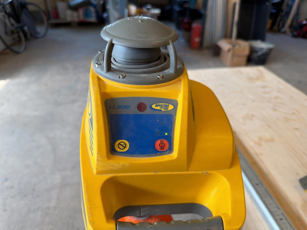Trimble LL300 Rotary Laser