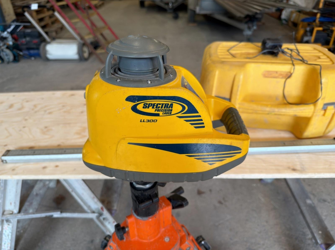 Trimble LL300 Rotary Laser