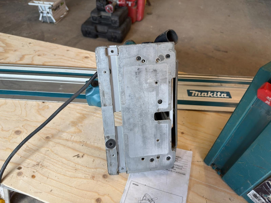 Sänksåg Makita SP6000K, med styrskena
