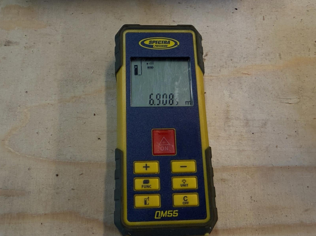 Grön korslaser & avståndsmätare Spectra Precision QM55