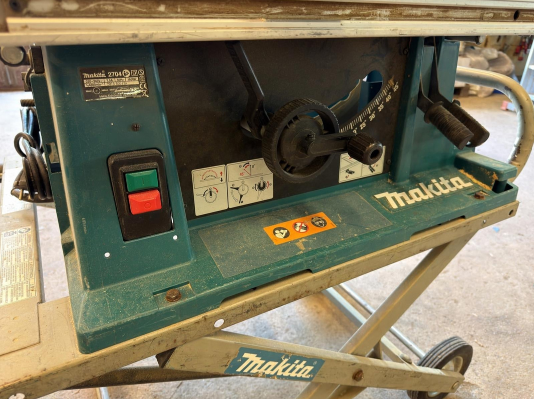 Makita 2704 Table Saw, 1650 W