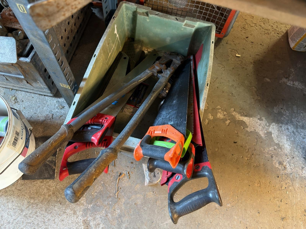 Maskiner, hyllor & förbrukningsmaterial
