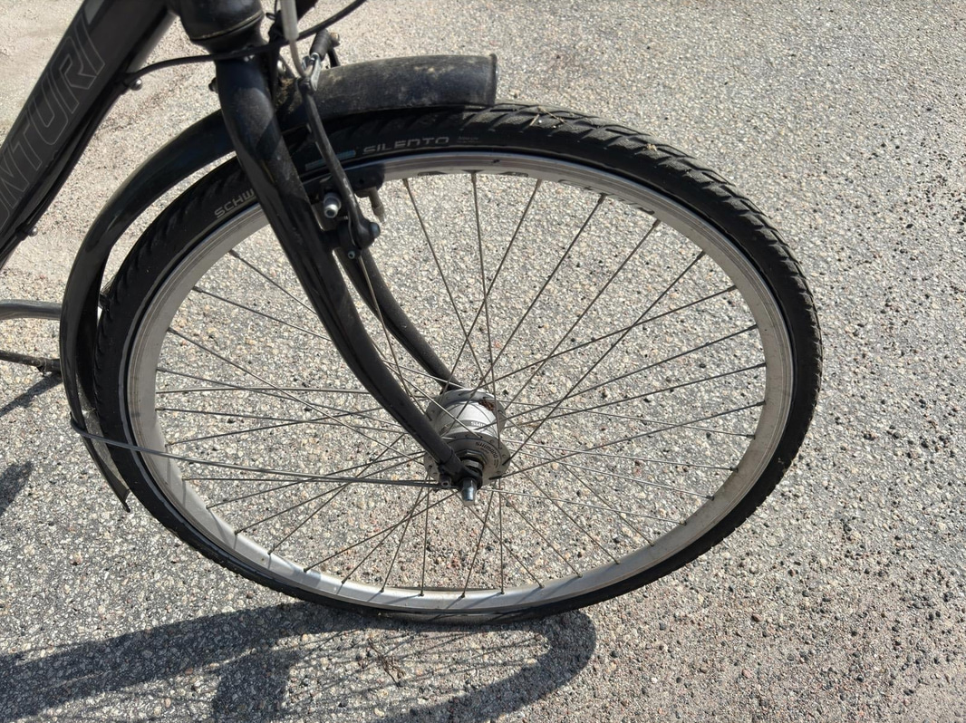 Cykel herr med pakethållare