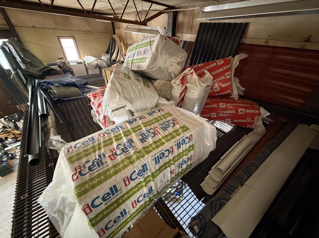 Insulation, sheet metal, building materials, etc.