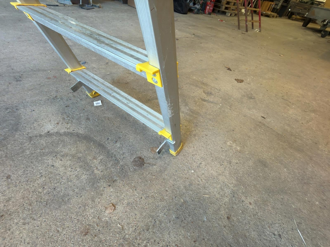 Wibe W55DN-8 Ladder