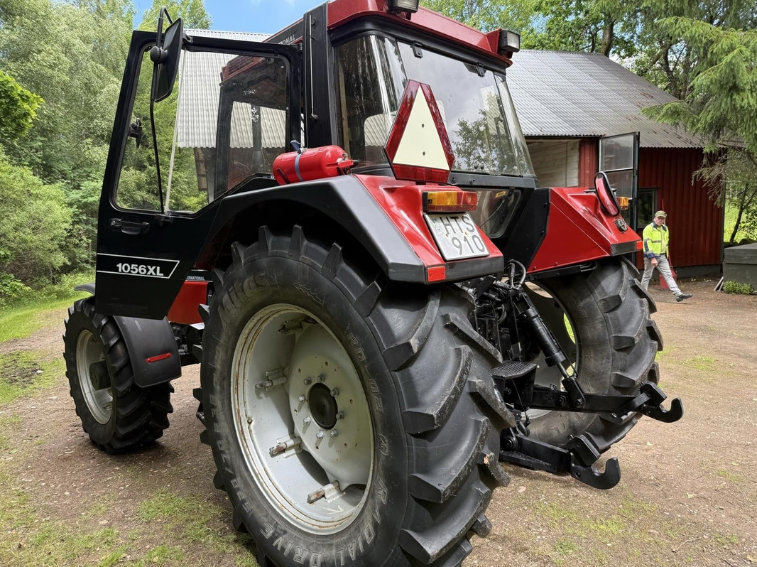 Traktor 4x4 Case IH 1056  105hk -1989