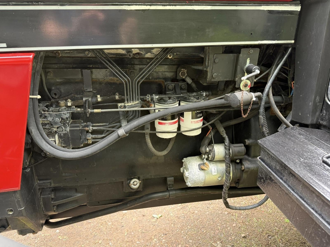Traktor 4x4 Case IH 1056  105hk -1989