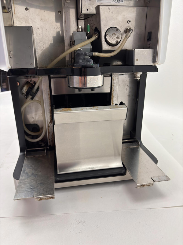 WMF 8000 S coffee machine, incl. WMF COOLER 6,5 LT milk cooler