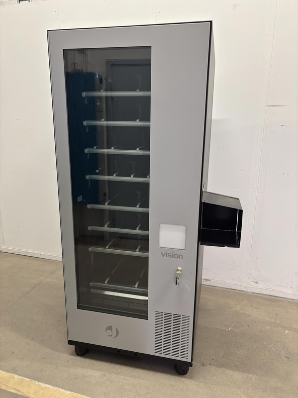 Refrigerated vending machine Vision, Comboplus S R 290 V8, incl. screen, card reader and built-in installation parts