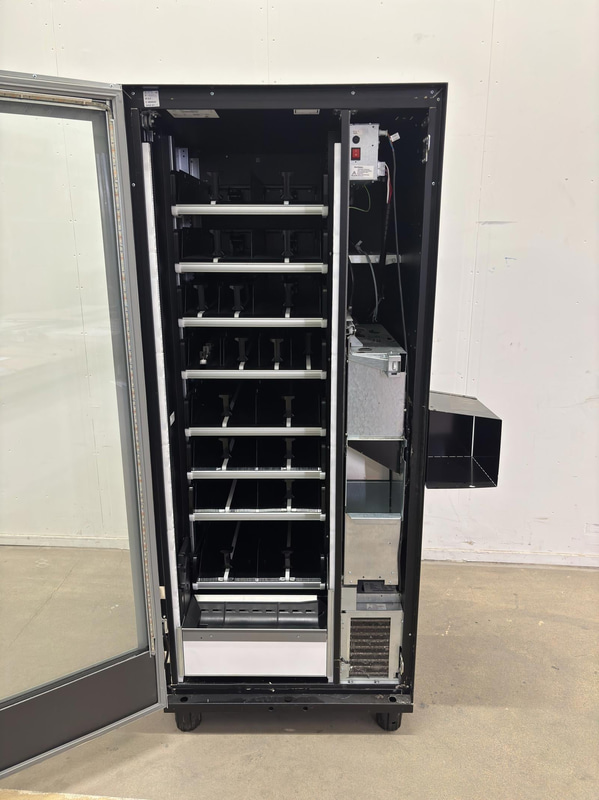 Refrigerated vending machine Vision, Comboplus S R 290 V8, incl. screen, card reader and built-in installation parts
