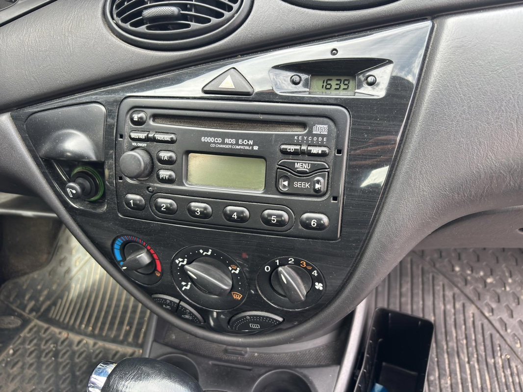 Ford DNW Focus -2002 | Petrol Automatic