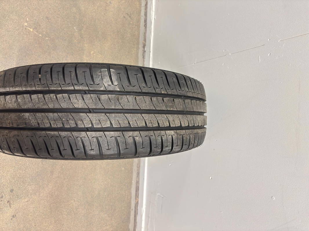 4 st. Kompletta Hjul Michelin, 2sommardäck , 35/65R16C. 115/113