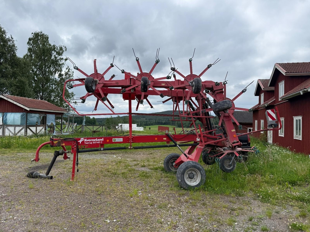 Tedder Kverneland 85140C, -2013