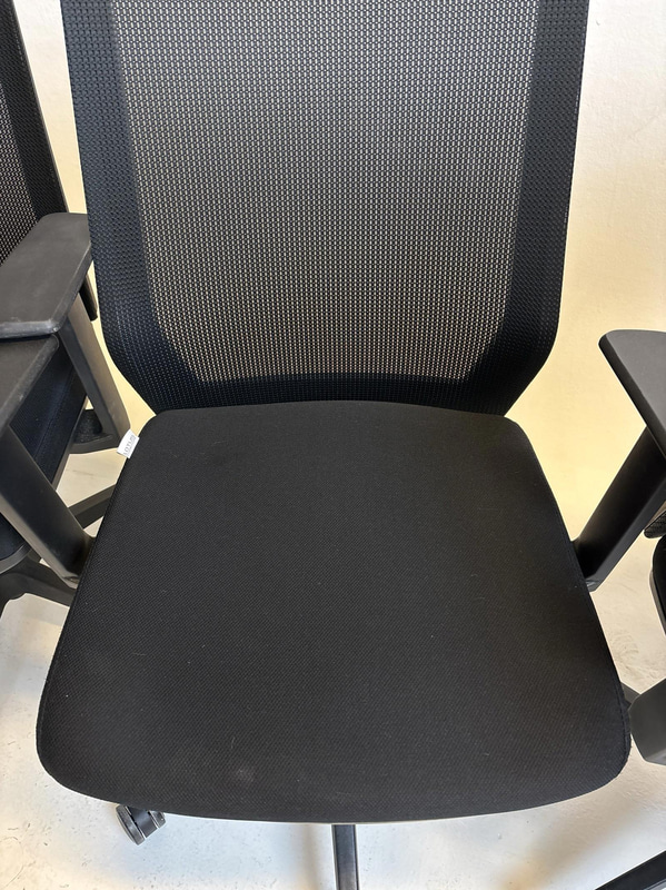 5 Lotus Furniture Office Chairs