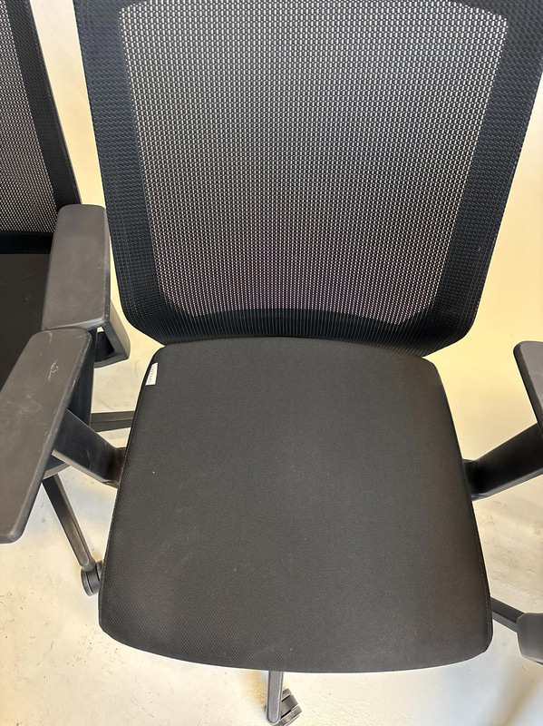5 Office Chairs, Lotus Furniture