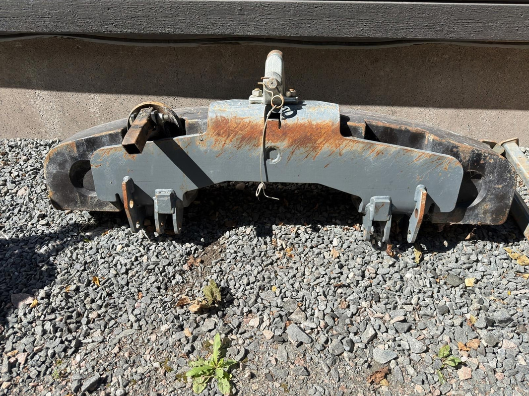 Belos TransGiant Implement Carrier | 4WD | Plow & Bucket | 2007