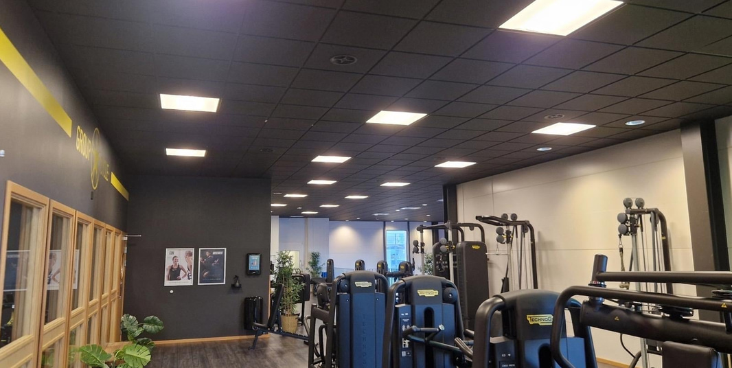 Complete suspended ceiling package incl. grid system – 50 m², black