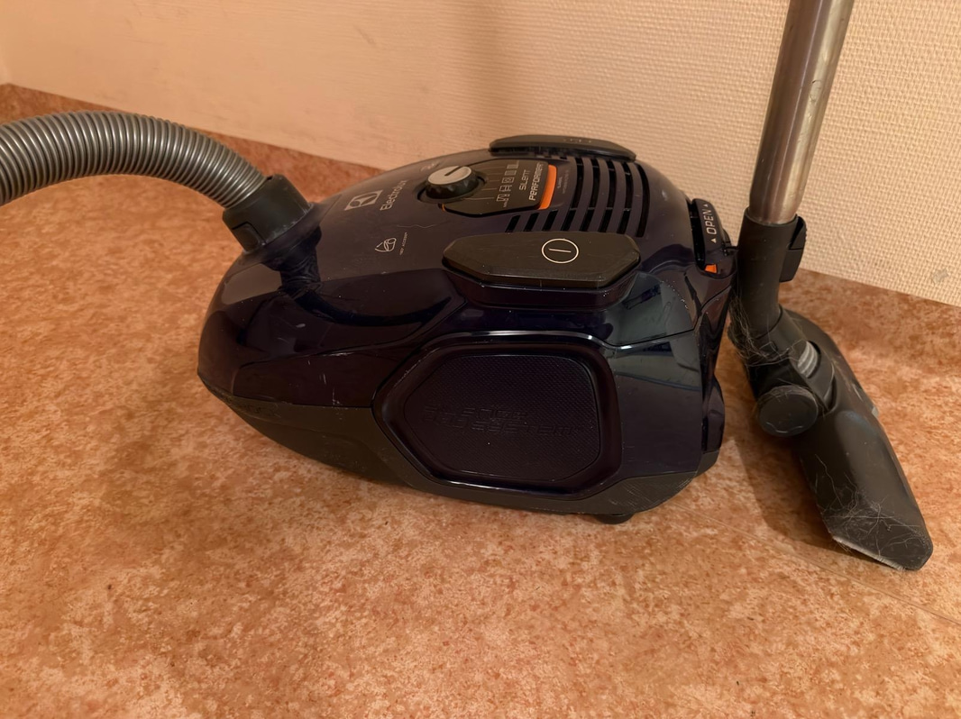Electrolux Vacuum Cleaner ESP72DB