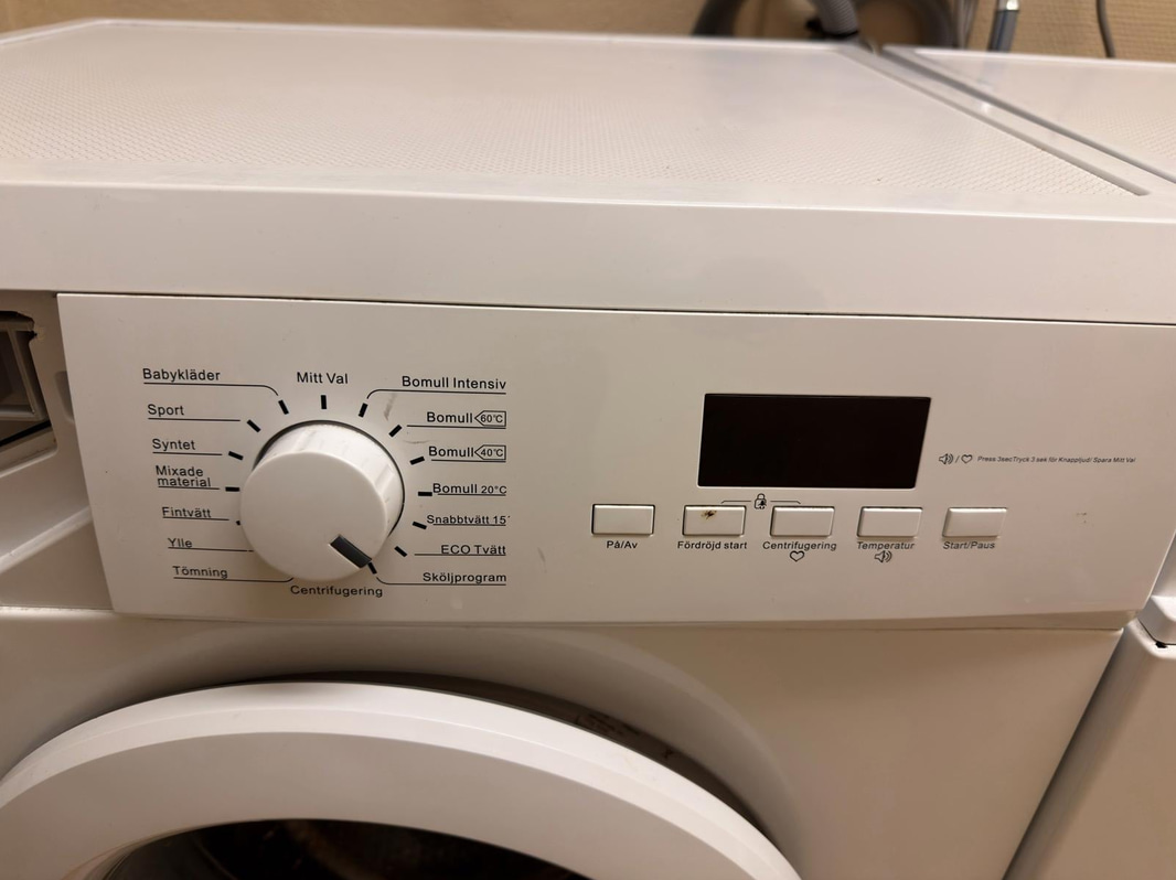 2 Elvita CTM2714V Washing Machines