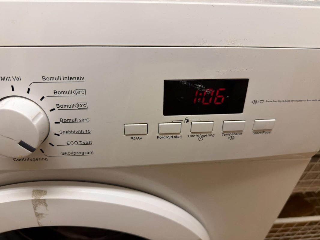 2 Elvita CTM2714V Washing Machines
