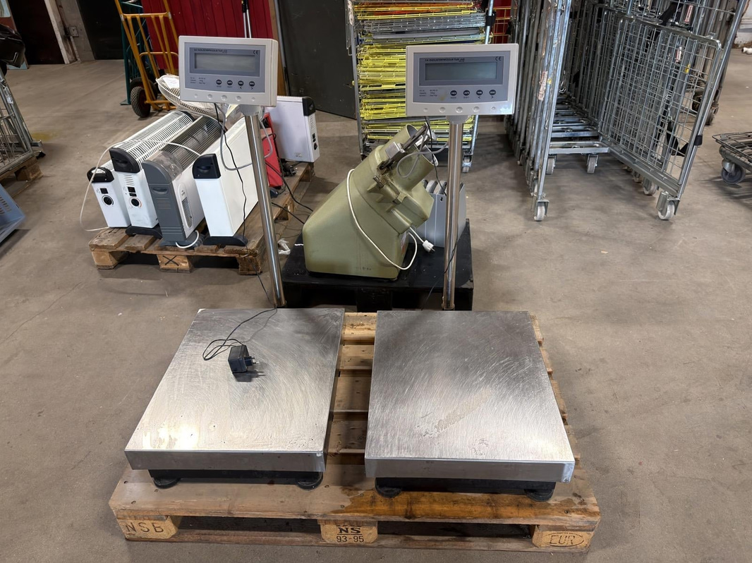 2 EK Industriprodukter scales