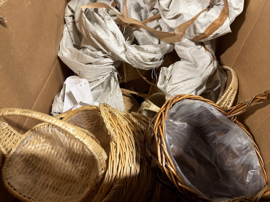 Baskets (large lot)