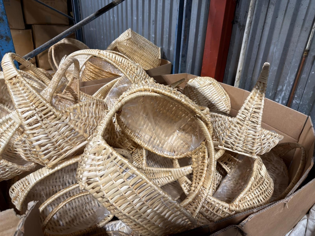 Baskets (large lot)