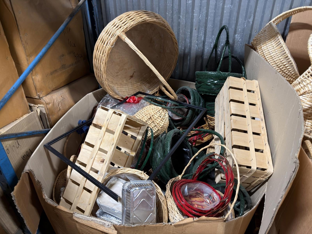 Baskets (large lot)