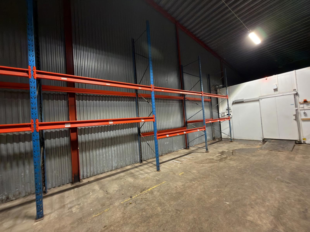 Pallet racking, 7 bays