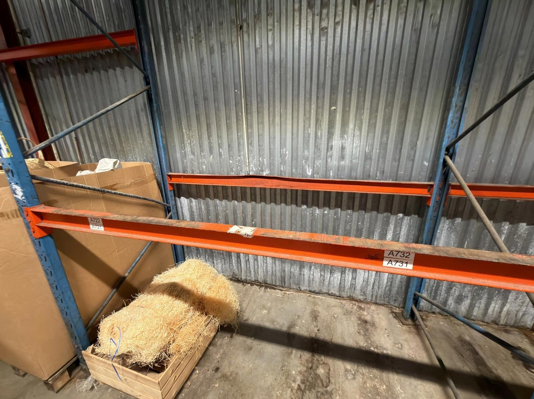 Pallet racking, 8 bays