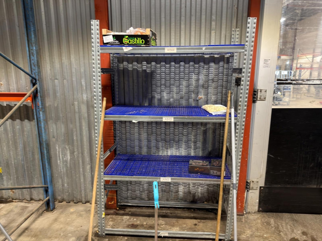 Shelving units, 11 pcs