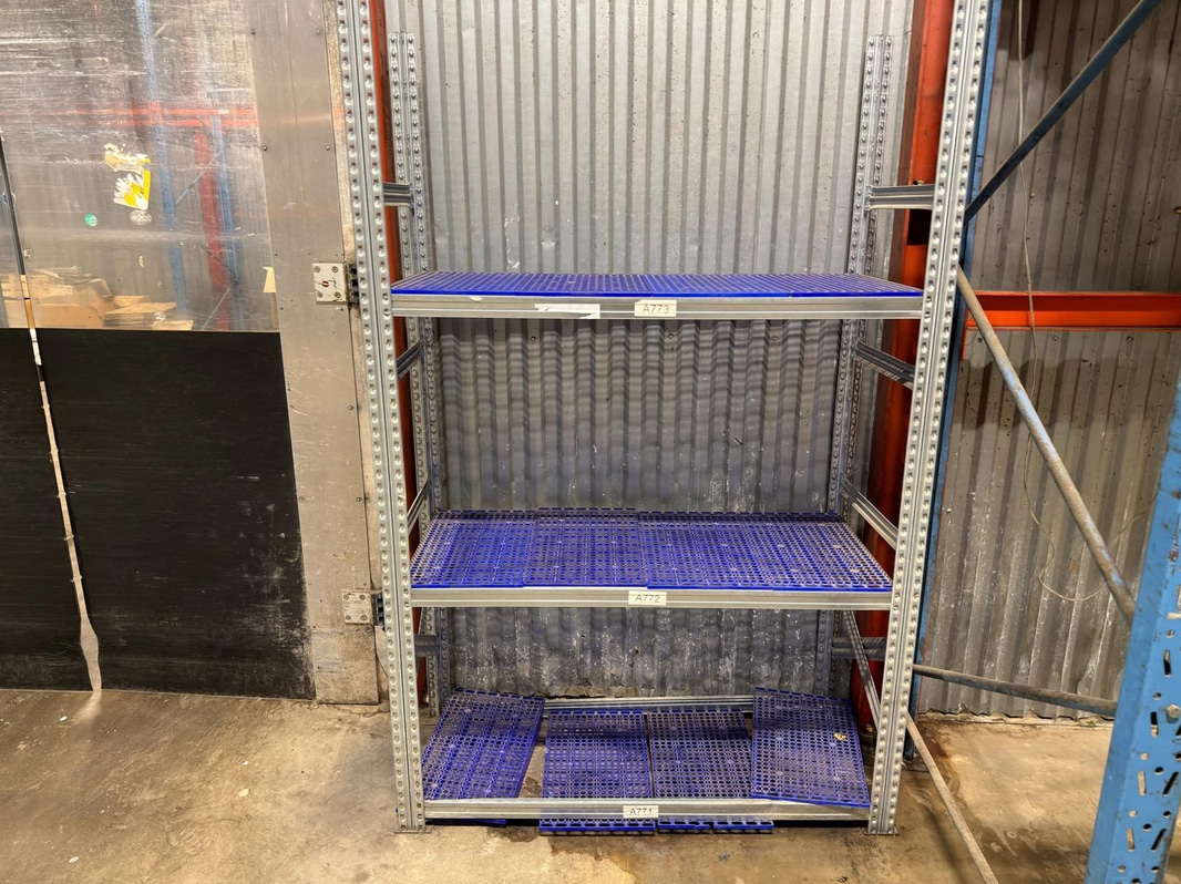 Shelving units, 11 pcs