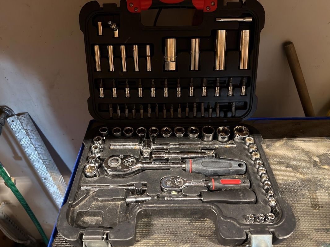 Biltema tool trolley with contents