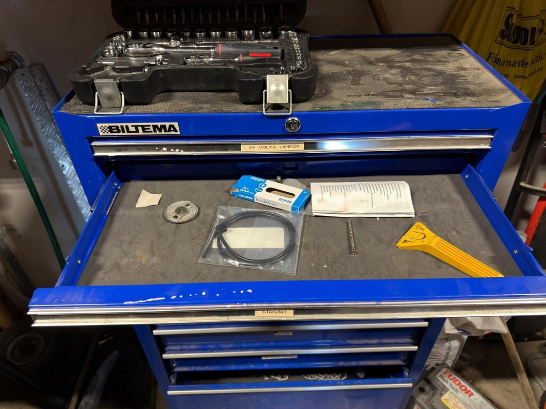 Biltema tool trolley with contents