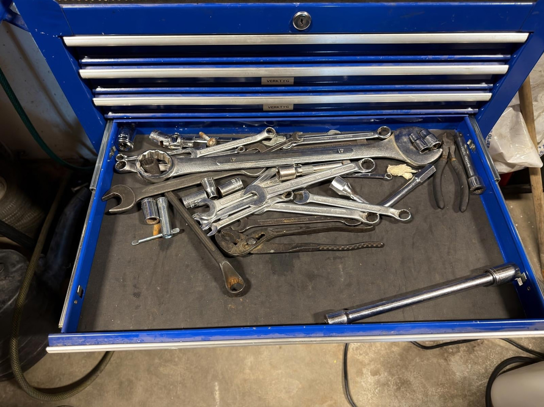 Biltema tool trolley with contents