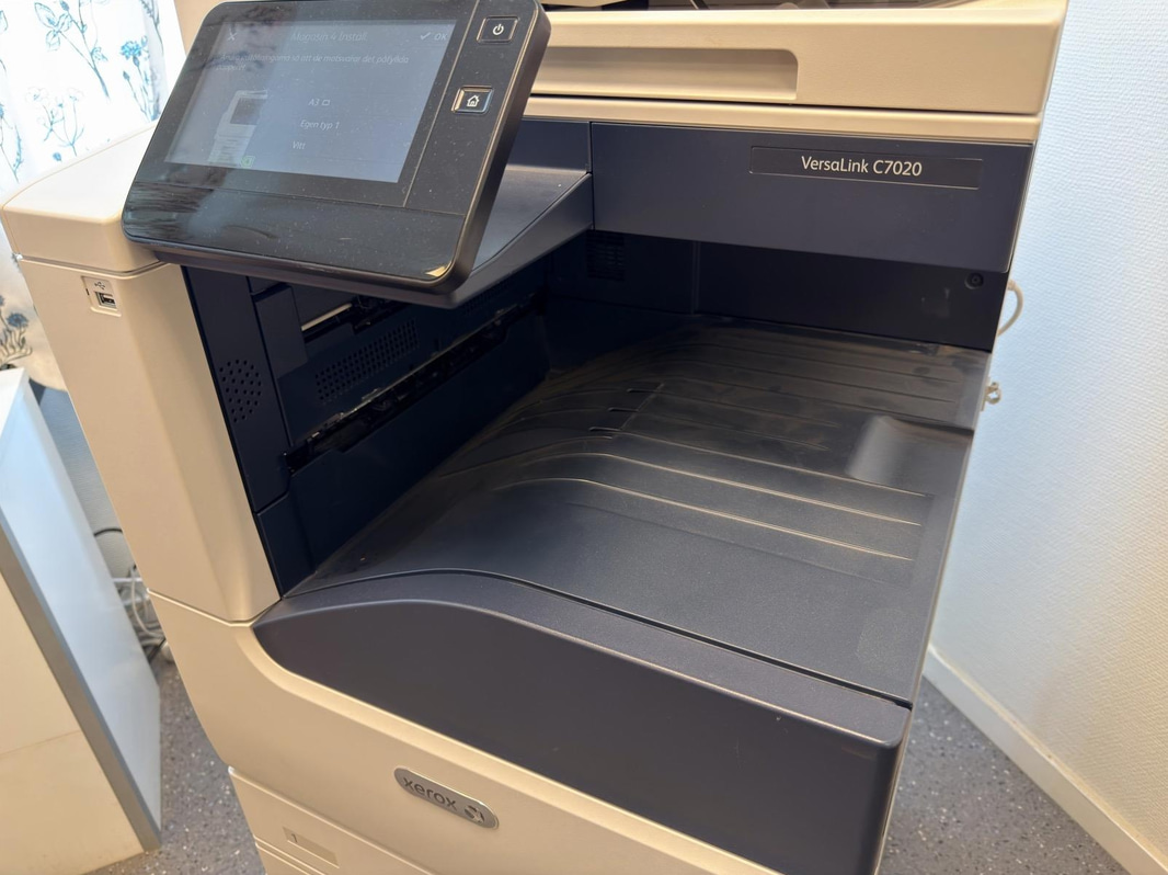 Multifunktionsskrivare Xerox VersaLink C7020