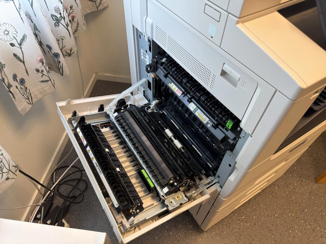 Multifunktionsskrivare Xerox VersaLink C7020