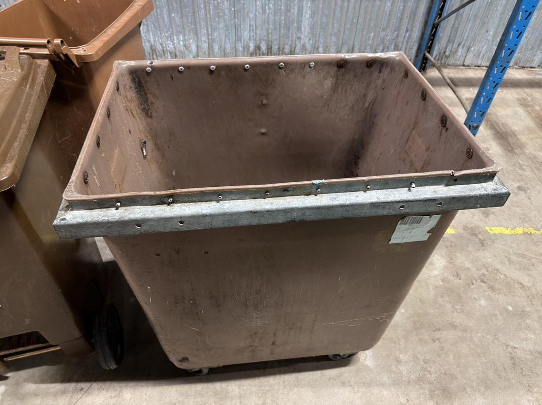 6 garbage bins