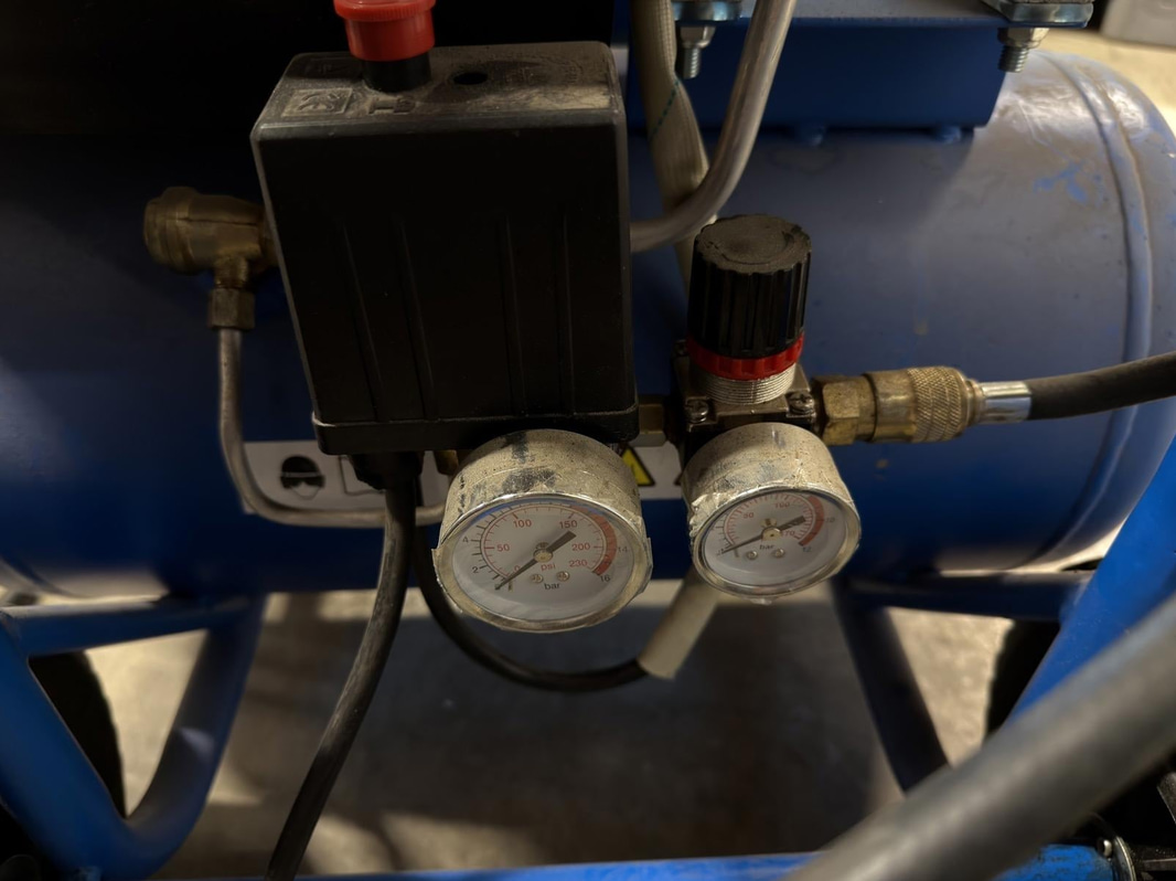 Biltema 30V-24 Compressor, 90 L