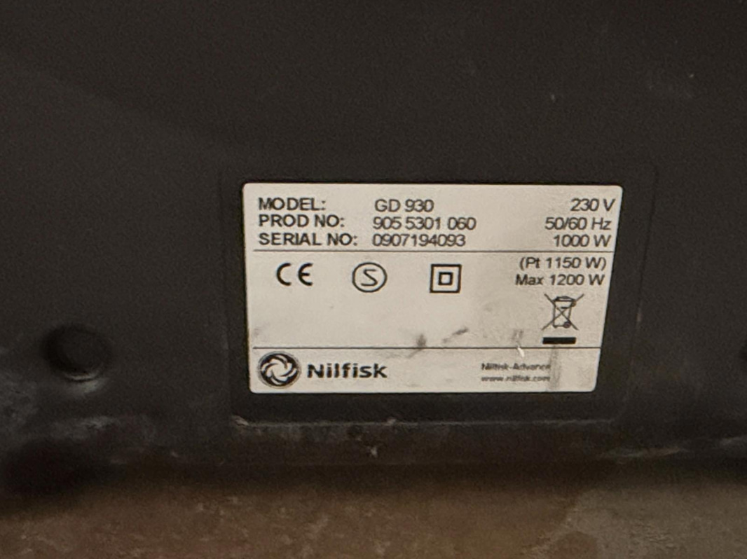 Nilfisk GD 930 HEPA Vacuum Cleaner
