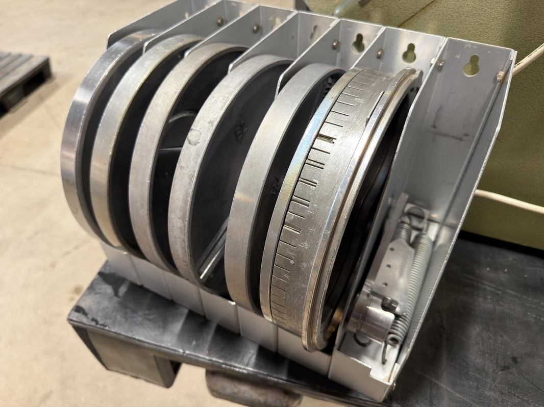 Brunner vegetable cutter, with discs