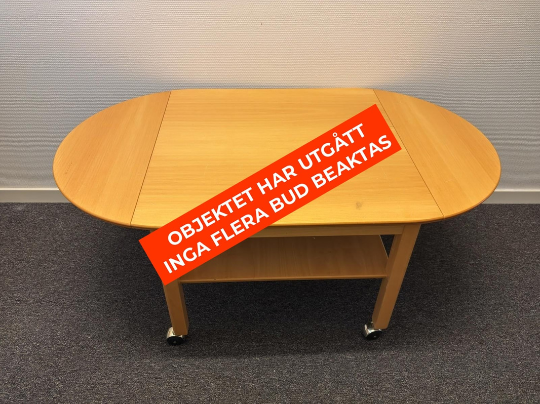 Coffee table incl. 2 armchairs